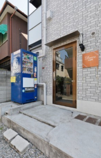 Doors方南町 のエントランス