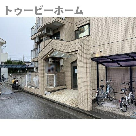 アミティYのエントランス|清潔なエントランスです