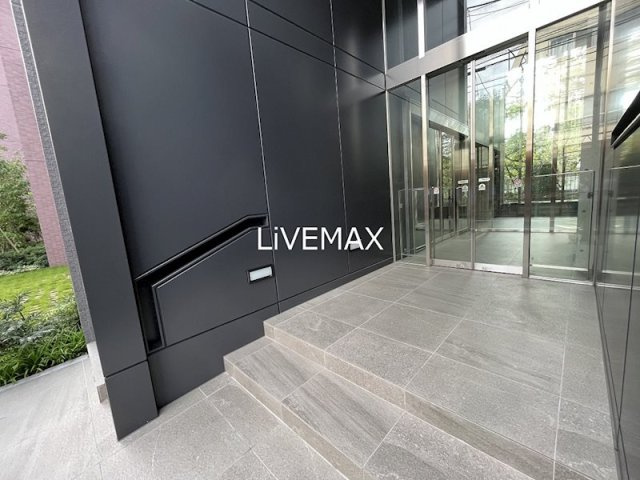 【エントランス】シーズンフラッツ高田馬場リバーサイドサウス