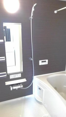 アジュール・ココ　　　刈谷市近郊の賃貸はクラスホーム刈谷店の浴室|ゆったり過ごせるお風呂です