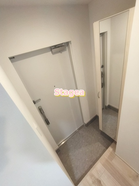 プランドール浦和仲町の玄関