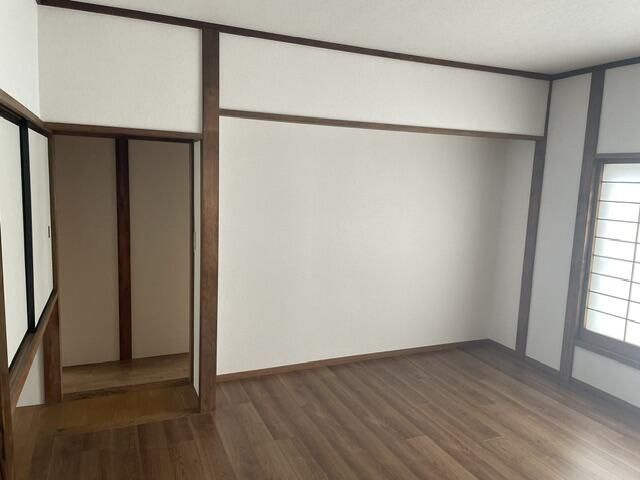 川島店舗兼住居の寝室