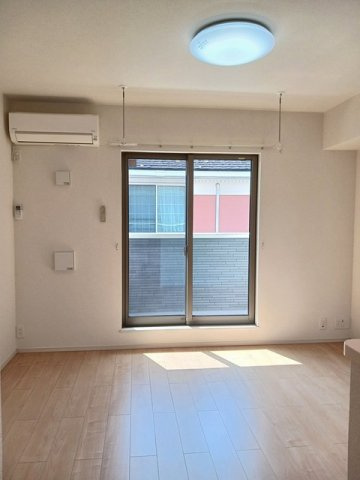 サンリット　　　刈谷市近郊の賃貸はクラスホーム刈谷店の居間・リビング|おしゃれなリビングです