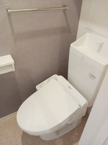 サンリット　　　刈谷市近郊の賃貸はクラスホーム刈谷店のトイレ|コンパクトで使いやすいトイレです