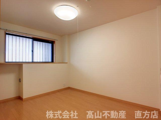 直方市大字頓野のアパートの寝室