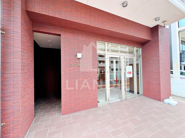 箱崎なつめビル　箱崎小学校区のエントランス|箱崎なつめビル
