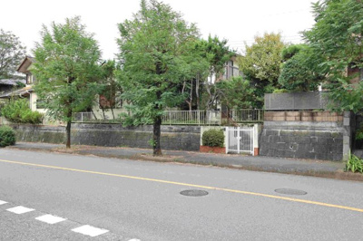 【外観】 | 日高市武蔵台 中古住宅 | 東側外観