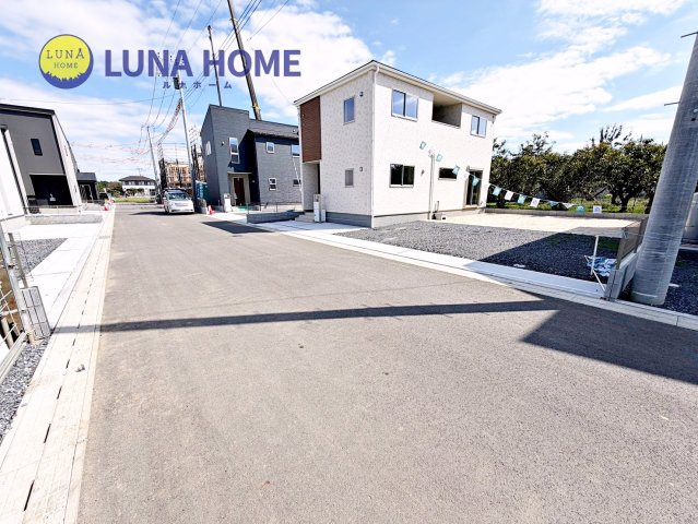 笠間市旭町第13　新築戸建　7号棟の前面道路含む現地写真|物件探しから、ご契約手続き、購入後のインテリアデザインまで、トータルでサポートいたします☆