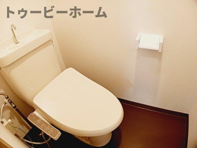グリーンハイツ橘のトイレ|落ち着いた色調のトイレです