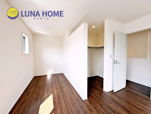 笠間市旭町第13　新築戸建　8号棟の洋室|マイホーム探しはベテラン揃いのLUNA HOME《ルナホーム》にお任せください♪