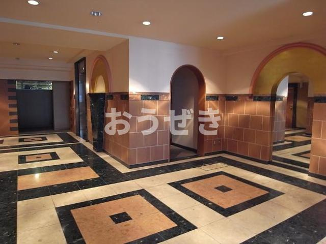 メゾン・デュ・オーラ　山下町のエントランス| 