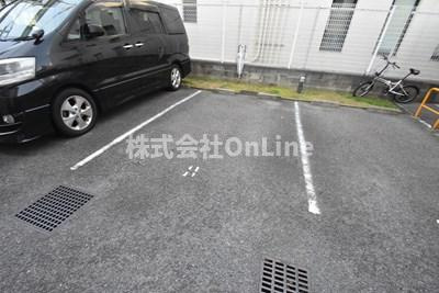 ソルジェンテ陽光園の駐車場