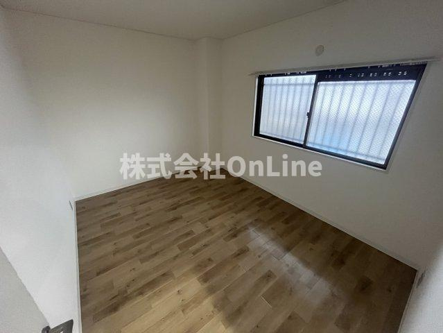 八尾市東太子２丁目の賃貸マンションの洋室