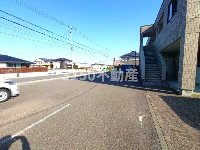 イマージュの駐車場