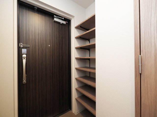 大阪市淀川区塚本１丁目の賃貸マンションの収納