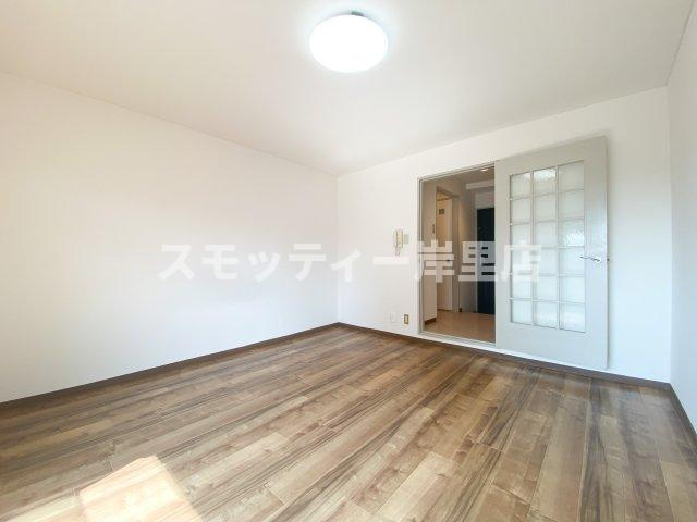 コスモレジデンス住之江の居間・リビング