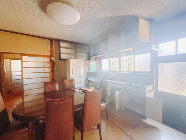 【中古戸建】高崎市島野町のキッチン|■キッチン｜毎日使う場所だからこそ、無理のない姿勢で作業できるのは嬉しいポイントですね(*＾＾*)♪