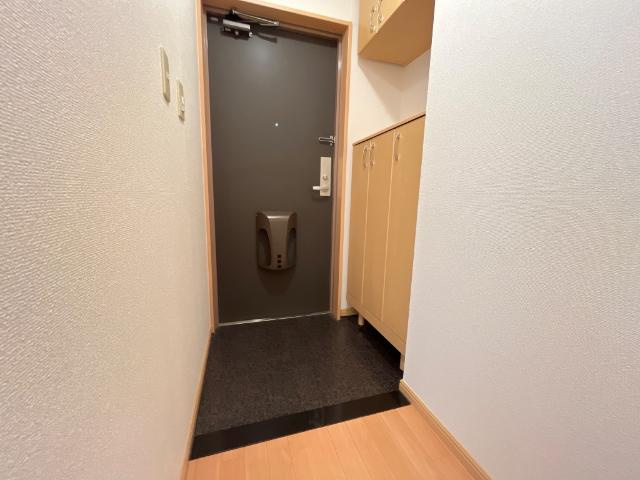 ヴァインベルク　　　刈谷市近郊の賃貸はクラスホーム刈谷店の玄関|玄関