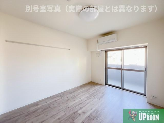 ルシェル大曽根の居間・リビング