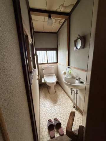 足軽組屋敷内の庭のある昭和元年築の木造住宅のその他