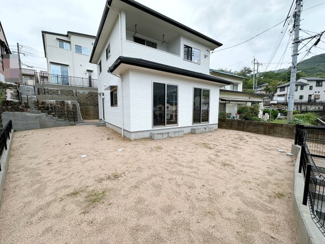 安芸区矢野東4丁目 No.3の庭|広々としたお庭☆
お子様のボール遊びやドッグランなどにもぴったりです♪