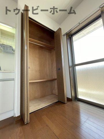 モンシャトー参番館の収納|ちょっとした収納スペースも充実しています