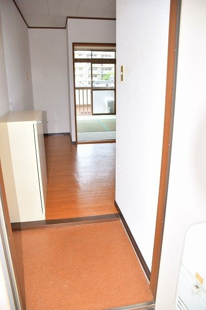 シャルマン若草　　谷市近郊の賃貸はクラスホーム刈谷店の玄関
