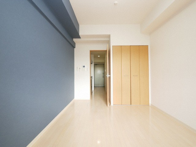 大阪市福島区海老江５丁目の賃貸マンションの居間・リビング