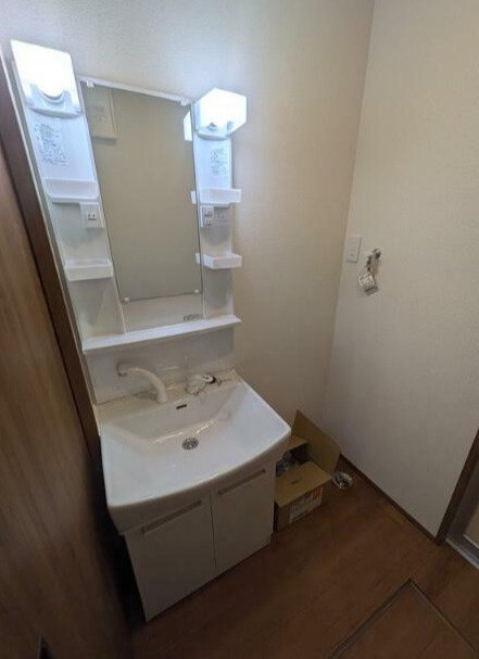 グランソフィア北沢の洗面所