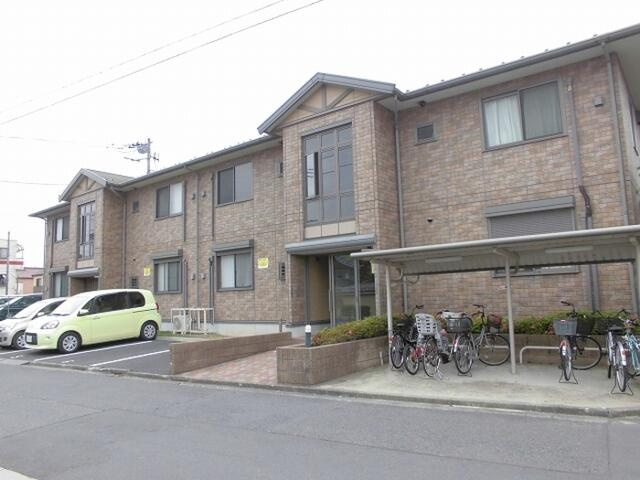 ドルフ・クレセント 弐番館の外観