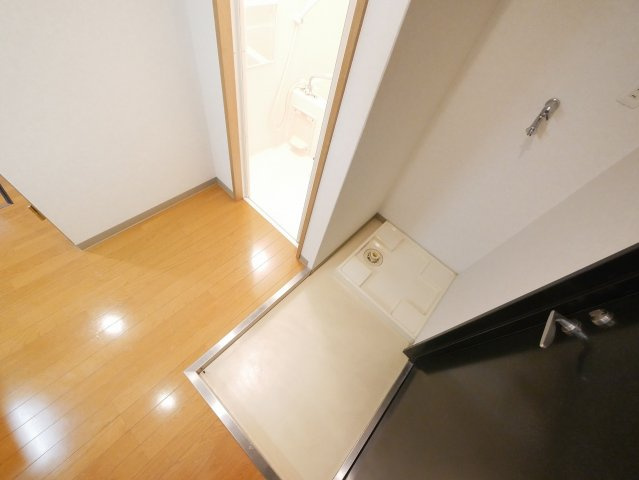 フクダ不動産新大宮マンションの玄関