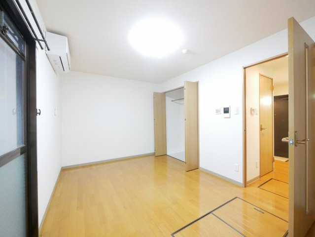 フクダ不動産新大宮マンションの内装|明るい色調の室内です