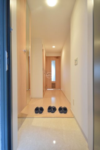 ロイヤルパークスなんば　塩草立葉小学校区の玄関|ロイヤルパークスなんば　玄関
