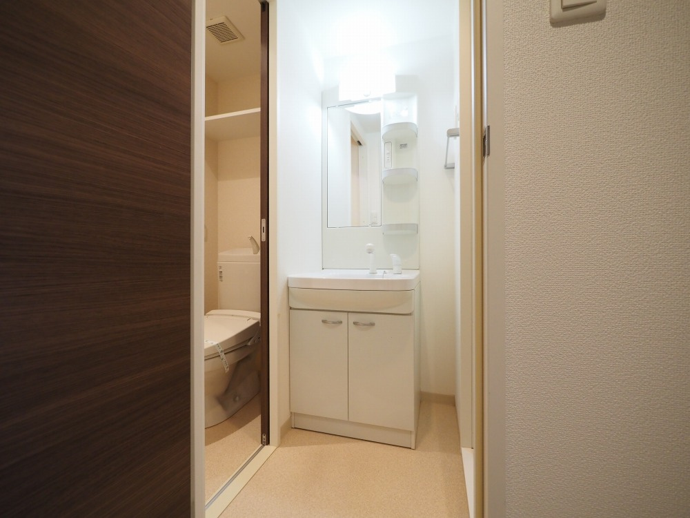 大阪市城東区東中浜２丁目の賃貸マンションの洗面所
