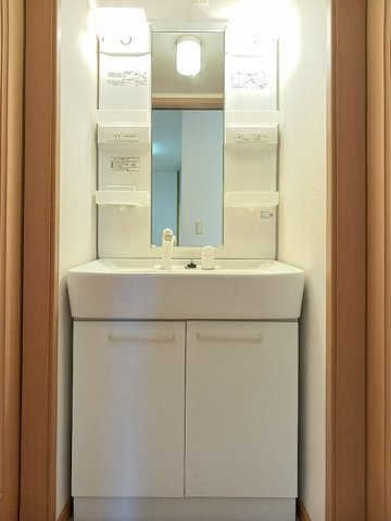 アルバーダＢの洗面所
