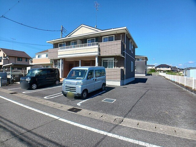 プラシードＣの駐車場
