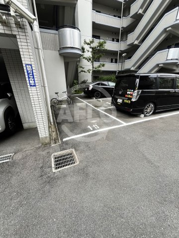 フォルム城東中央　聖賢小学校区の駐車場|フォルム城東中央　駐車場