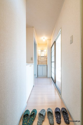 サンロード小山の玄関