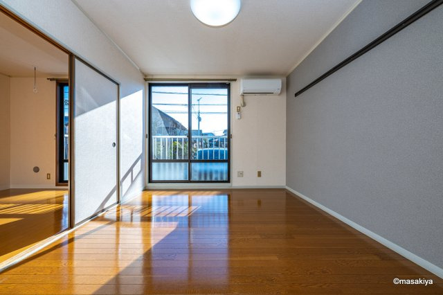 サンロード小山の居間・リビング
