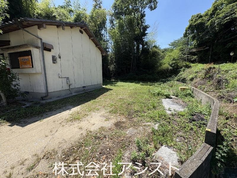 夏吉貸家の駐車場