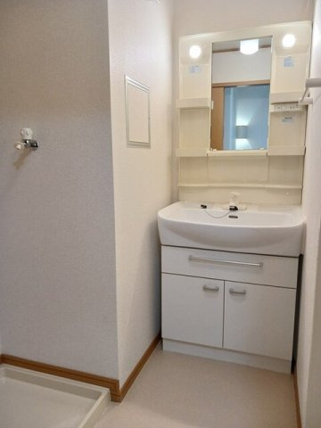 エアリー　レジデンス　Ａの洗面所|使いやすい洗面所です