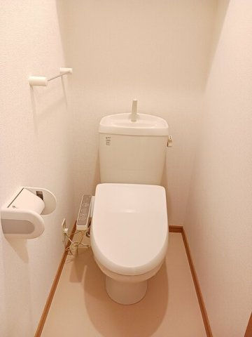 メゾンオーシャンＢのトイレ|シンプルで使いやすいトイレです