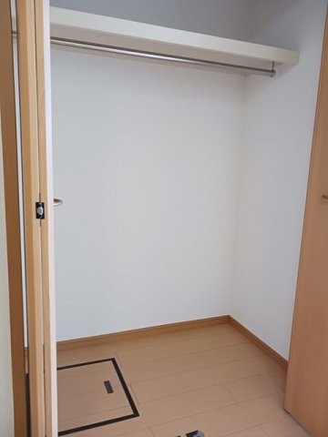 メゾンオーシャンＢの収納|大きなものも収納できそうです