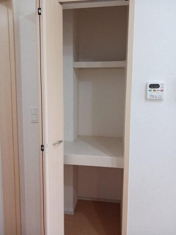 ボヌール　Ａの収納|ちょっとした収納スペースも充実しています