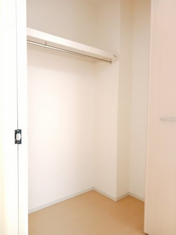 カーサ　アルベロディピノＢの収納|たっぷりとした収納スペースです