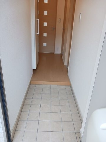 カーサ　アルベロディピノＢの玄関|シンプルで使いやすい玄関です