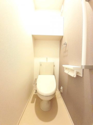 グランデール　Ｂのトイレ|コンパクトで使いやすいトイレです
