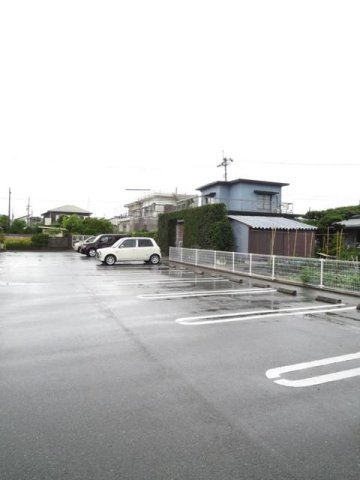 プリムローズ　南浜Ｃの駐車場|駐車場完備です