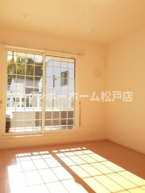 【非対面対応】接客・申込・契約オンライン！LINE×相談可！の居間・リビング