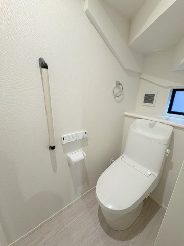 八潮市上馬場　新築戸建のトイレ|1階のトイレです